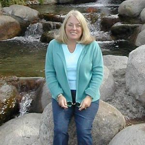 Meet your Posher, Suzanne